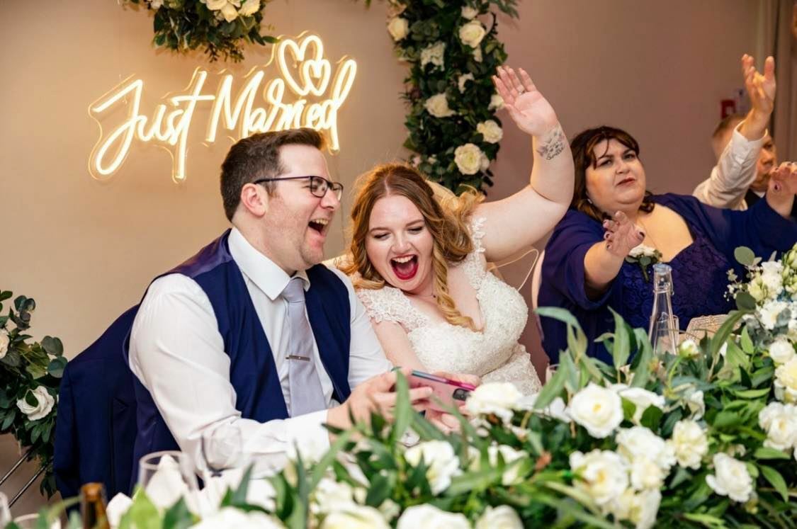James Barlow - Wedding Singer - The Upper House, Barlaston, Stoke-on-Trent, Staffordshire - James Barlow - Wedding Singer James Barlow - Wedding Singer - The Upper House, Barlaston, Stoke-on-Trent, Staffordshire